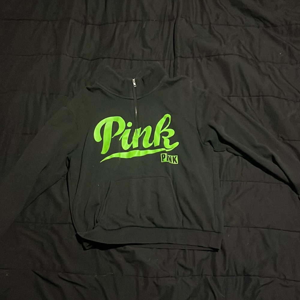 Pink half zip sweater
large